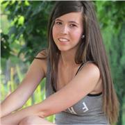 GRADUADA EN LENGUAS MODERNAS Y TRADUCCIÓN SE OFRECE PARA DAR CLASES DE CASTELLANO